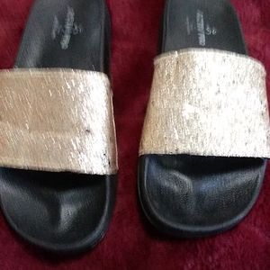 Active pro sparkly gold sandals